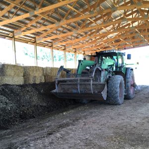 Composting Manure and Bedding Reduces Potential Soil and Phosphorus Loss (CIAS Research Brief 102)